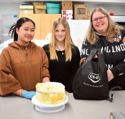 Bake-Off Crowns Junior High Culinary Champions